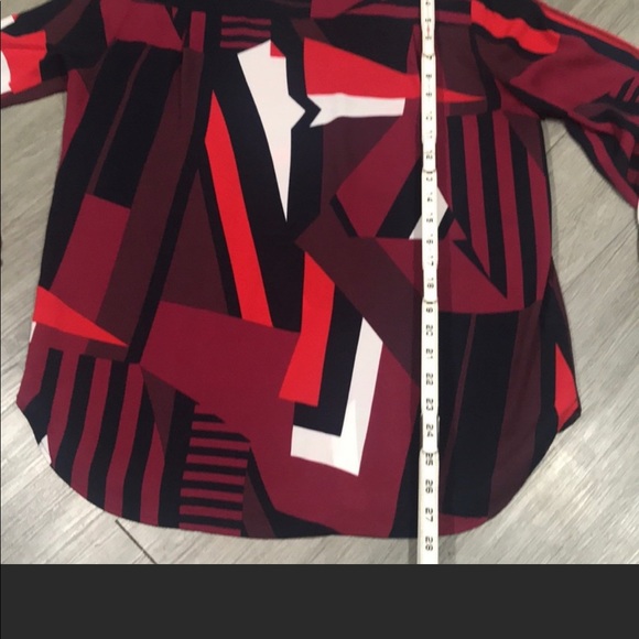 Loft Split Sleeve Round Neck Geometric Print Top - Picture 3 of 3